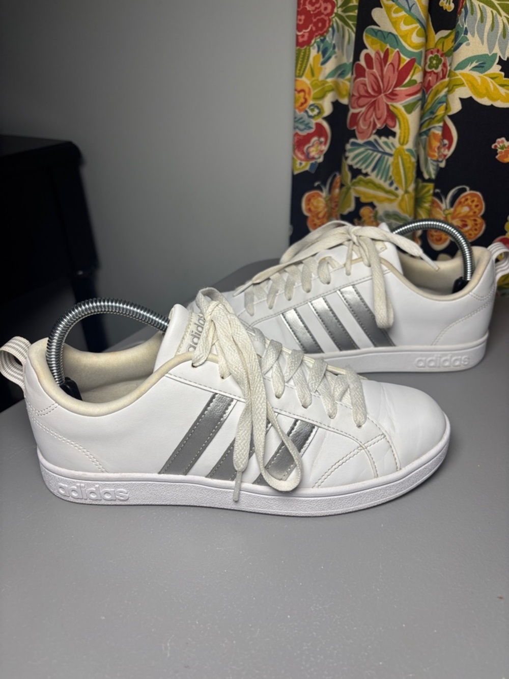 Adidas Women's Size 7.5 Grand Court White/Platino Metallic White Tennis Shoes
